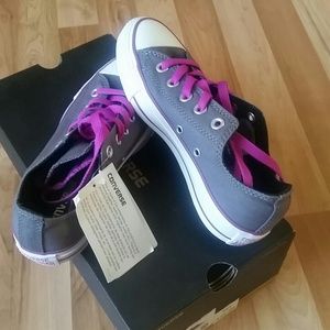 Converse tennis shoes