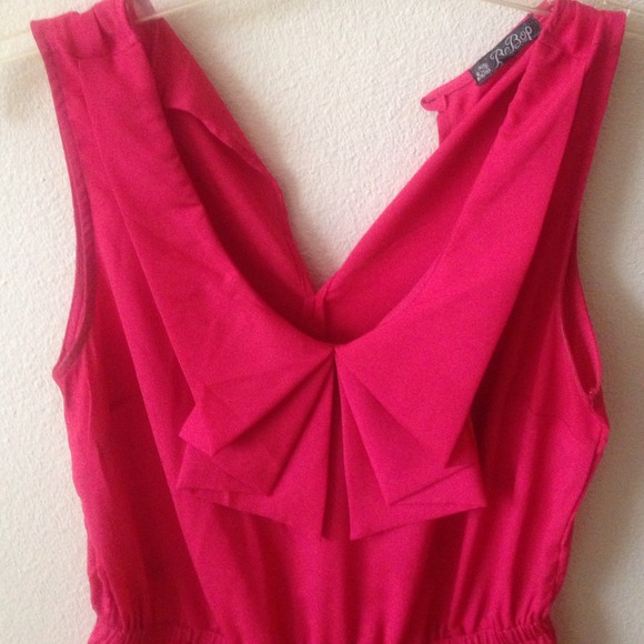 Hot pink romper - Picture 2 of 4