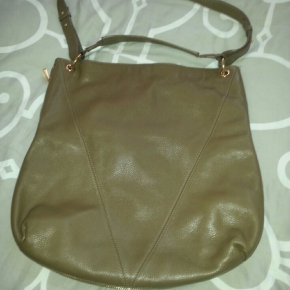 Pour Le Victoire "Vernon"  hobo