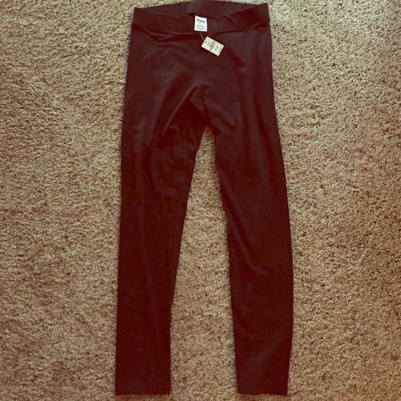 Victoria's Secret black leggings - never worn