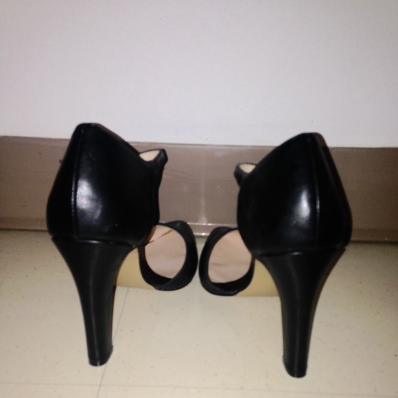 Crocodile print pumps - Picture 3 of 4