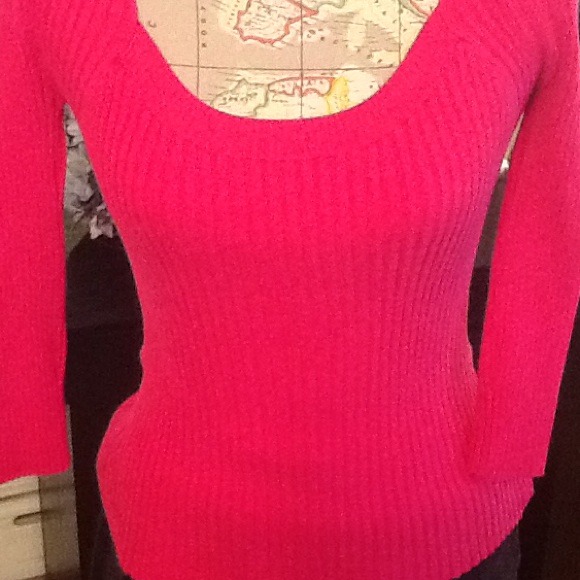 Low cut pink ribbed top - Picture 2 of 2