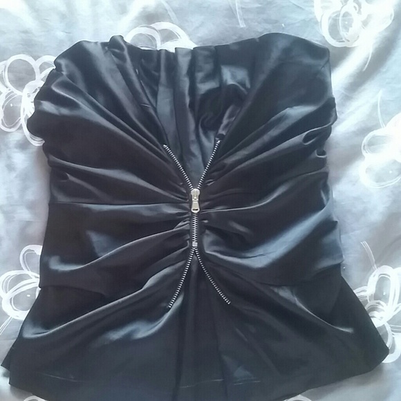 Charm tube with expo