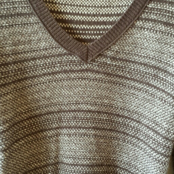 Sweater - Picture 3 of 4