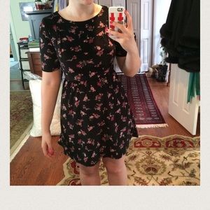 Rose patterned velveteen dress