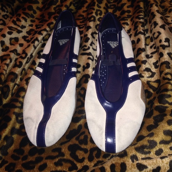 Rare Adidas yoga shoes size 7 Jisho