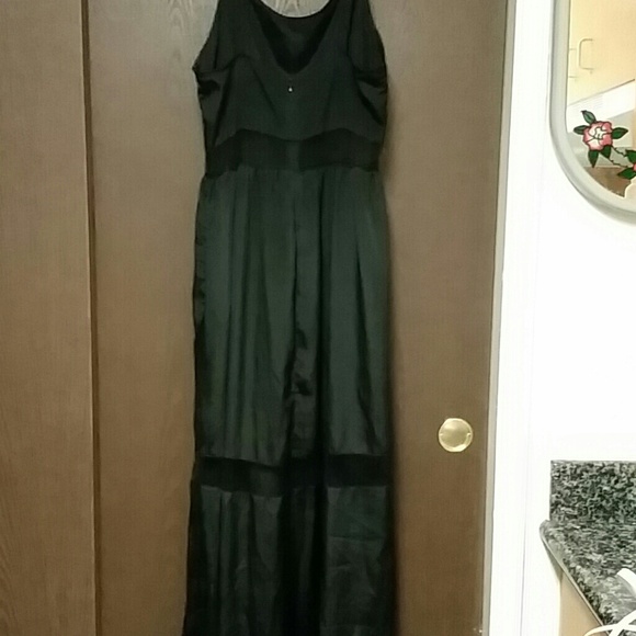 Beautiful long black lace dress - Picture 4 of 4