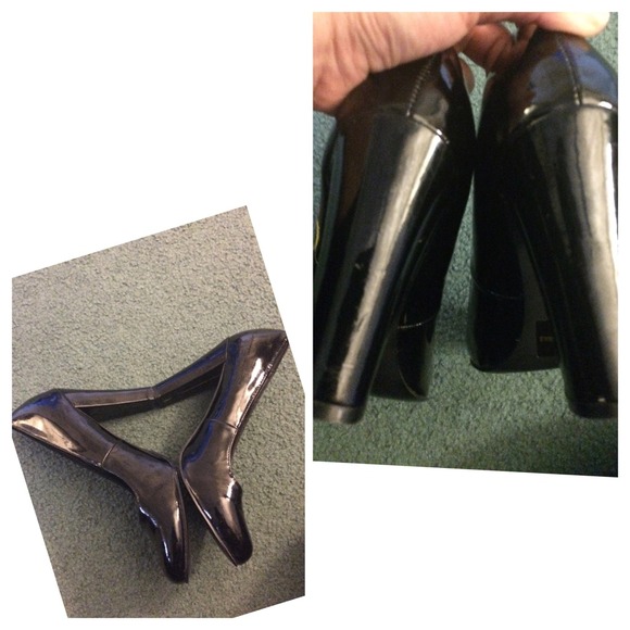 🚫bundled🚫Heart tattoo patent pumps❤️ - Picture 3 of 4