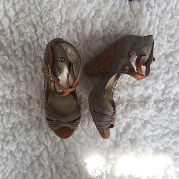 🔱️SOLD 🔱Anthropolgie Witness Sandal - Picture 3 of 4