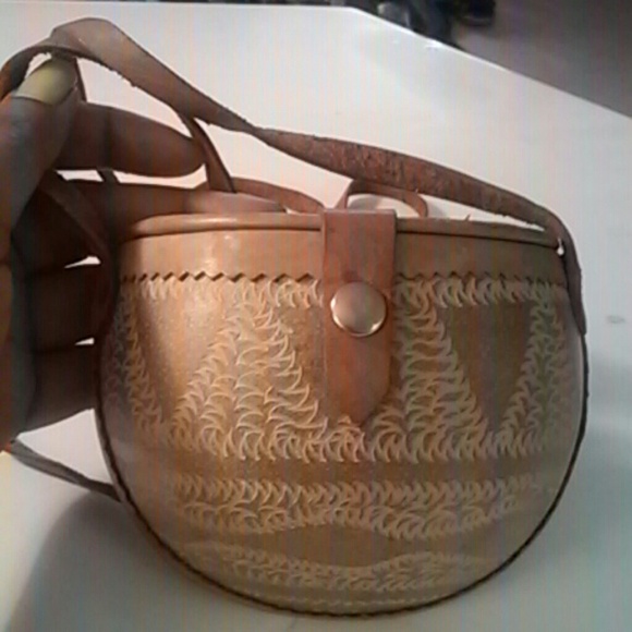 Small coconut shell purse