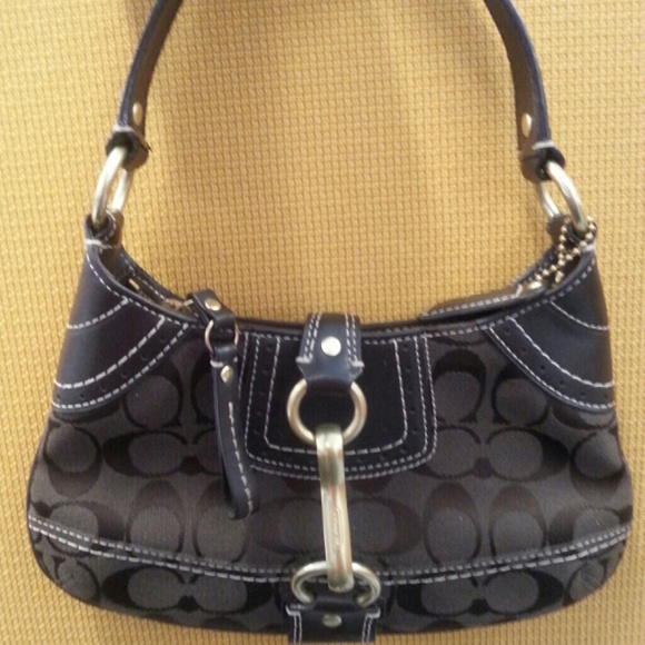 76 off Coach Handbags SALE! Almost NEW Coach purse from Tricia's