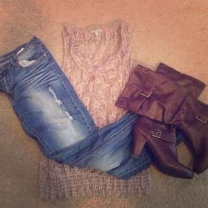 Skinny jeans, mesh-like shirt and boots bundle