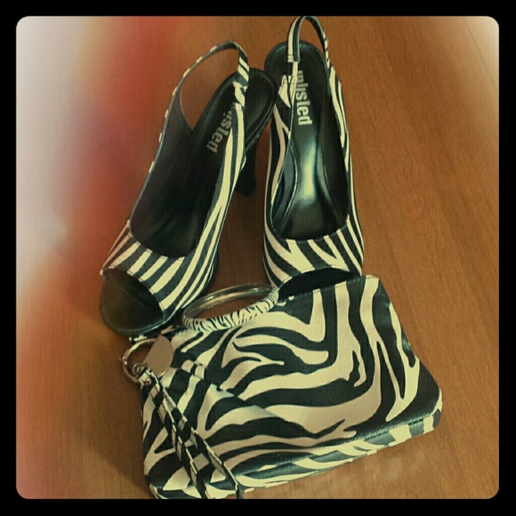 Zebra print heels w/ zebra print clutch & bracelet