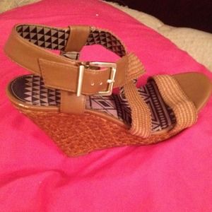Jessica Simpson Wedges