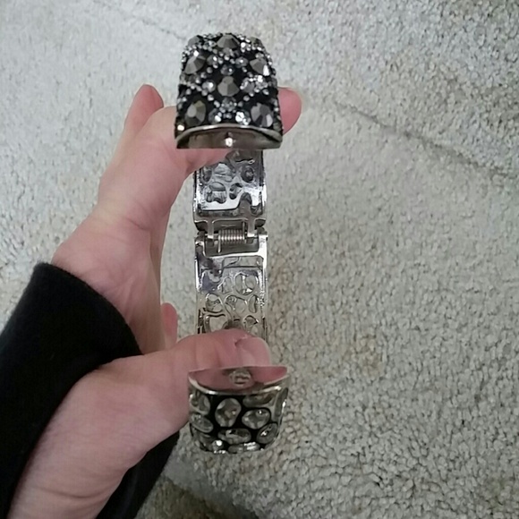 🎈SOLD IN BUNDLE 🎈Bracelet - Picture 3 of 4