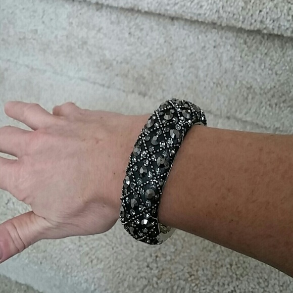 🎈SOLD IN BUNDLE 🎈Bracelet - Picture 4 of 4