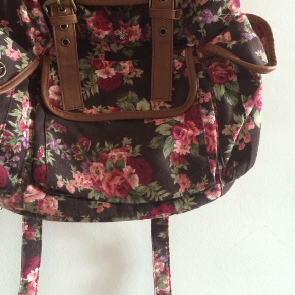 Olsenboye Accessories - Floral backpack Olsenboye Accessories - Floral backpack