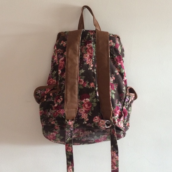 Olsenboye Accessories - Floral backpack Olsenboye Accessories - Floral backpack