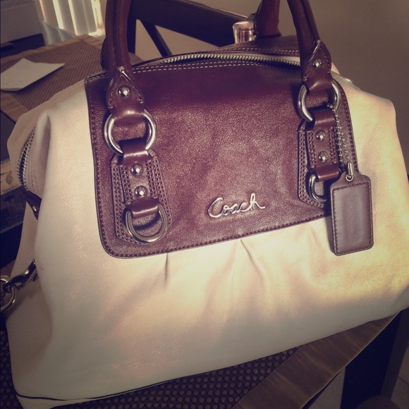 Coach Bag - Picture 1 of 4