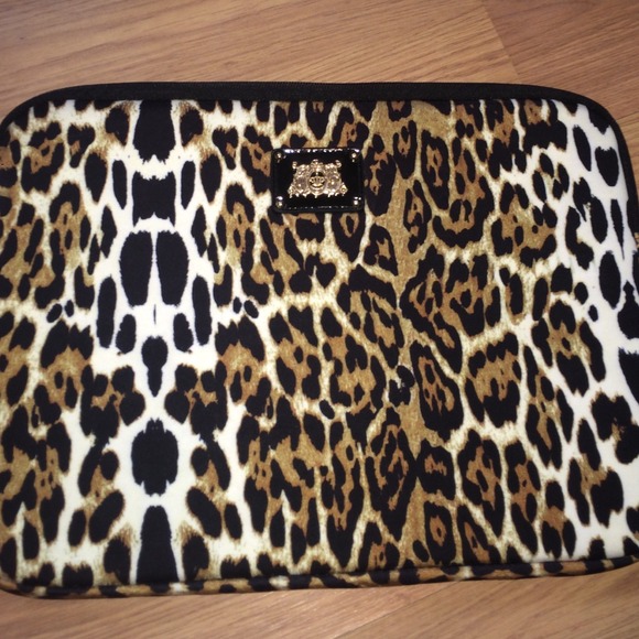 Juicy couture laptop case