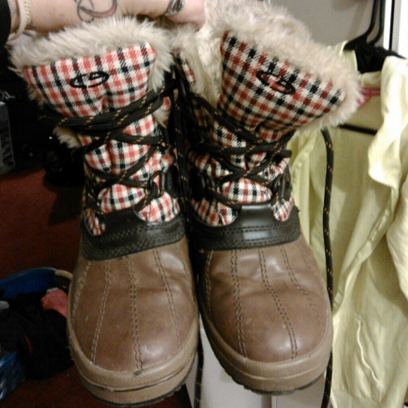 Boots - Picture 2 of 4