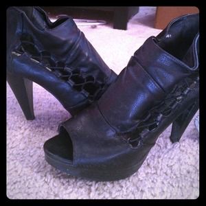Black open toed bootie heels