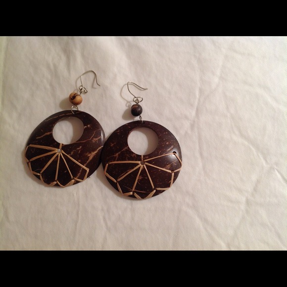 Brown earring