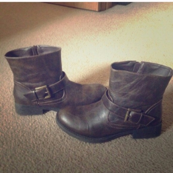 Dark brown motorcycle boots cute n comfy💓💓💓