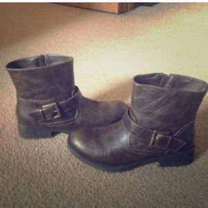 Dark brown motorcycle boots cute n comfy💓💓💓