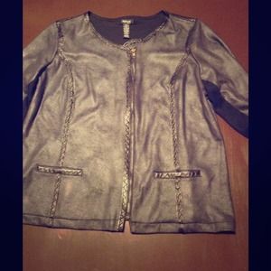 Beautiful zip up jacket 🎀