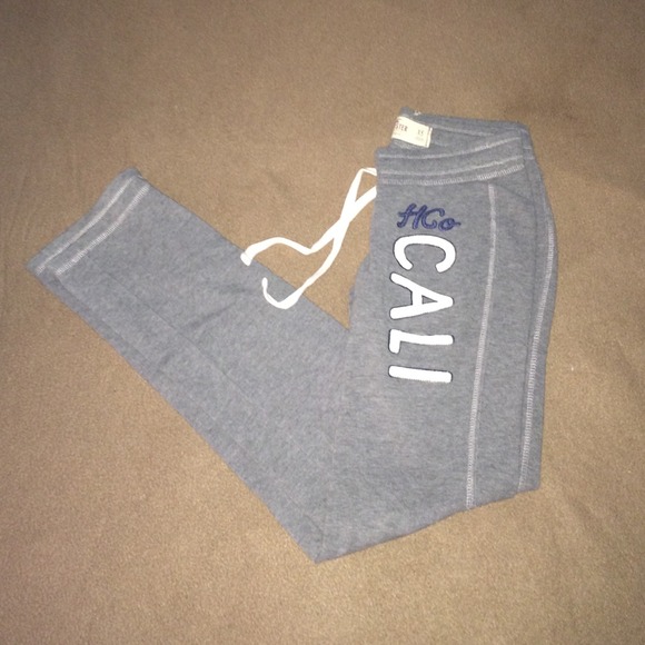 Hollister "social stretch" sweatpants
