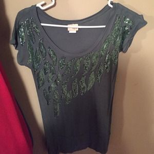 Buckle brand green sparkle top.