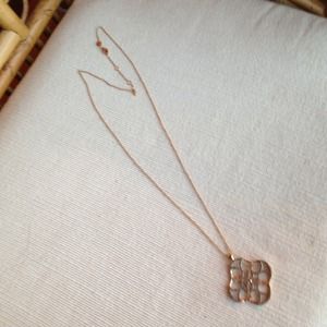 Stella & Dot Wesley pendant necklace