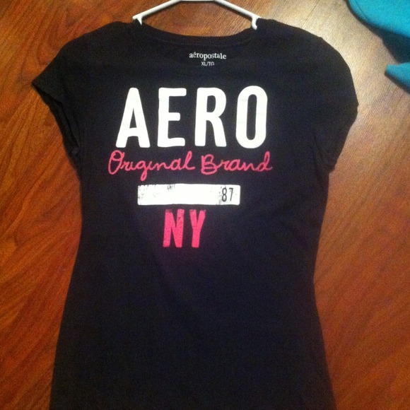 Black aero top