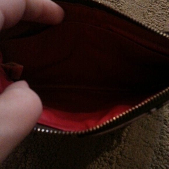 Dooney wristlet - Picture 3 of 3