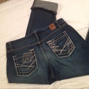 2 pair buckle capris