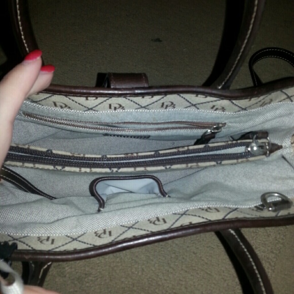 Dooney purse - Picture 3 of 4