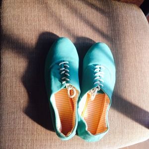 ALDO turquoise tennis shoes