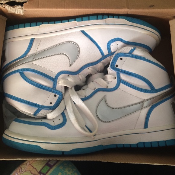 High top NIKES - Picture 1 of 4