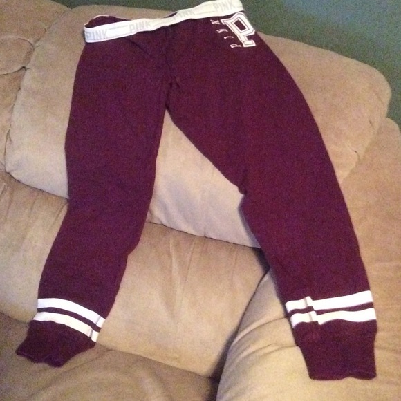 PINK GYM PANT maroon size small!!
