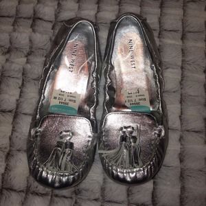 Nine West silver shine flats