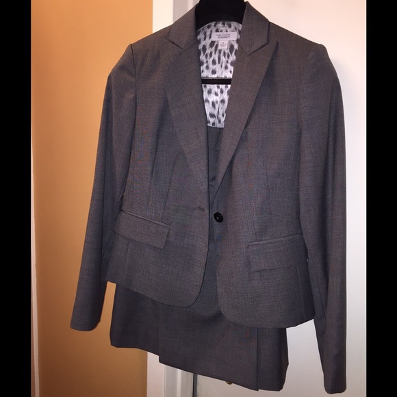 Grey two piece suit from Dress Barn - Picture 3 of 4