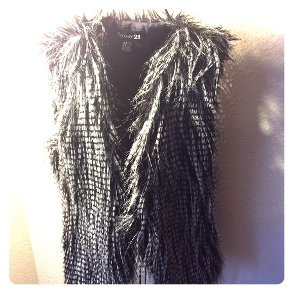 Forever 21 fur faux vest