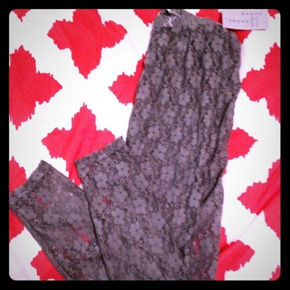 Lace leggings