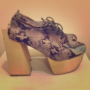 Like New Jeffrey Campbell Wooden Heel