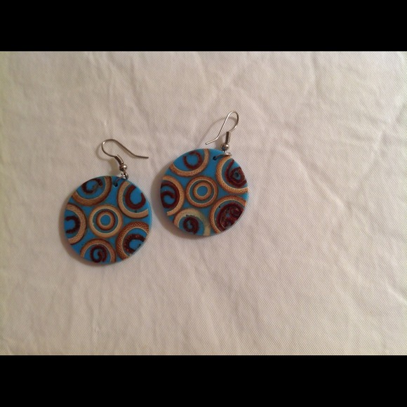 Blue/brown earring