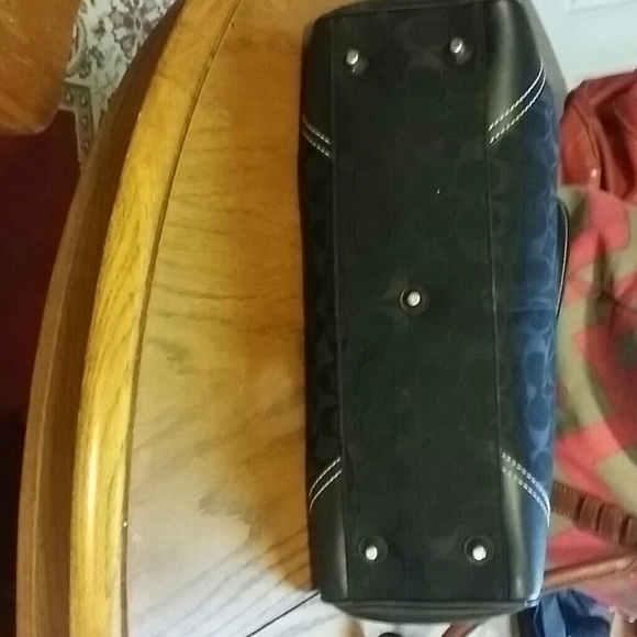 Authentic Coach handbag - Picture 4 of 4