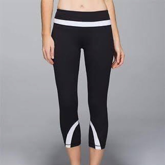 Lululemon Run Inspire Crop II