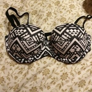 PINK Victoria Secret bra 32C