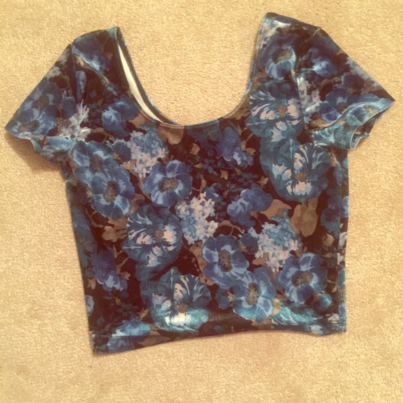 Crop top for sale